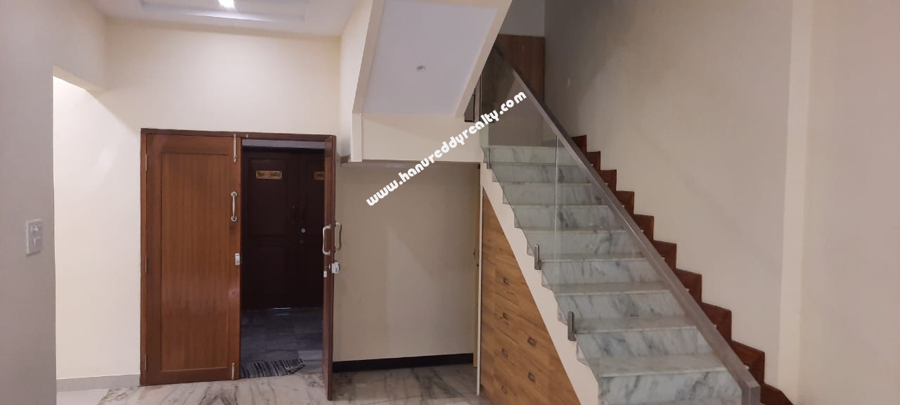 Exclusive Listed Duplex Flat for Sale at Pycrofts Garden Road